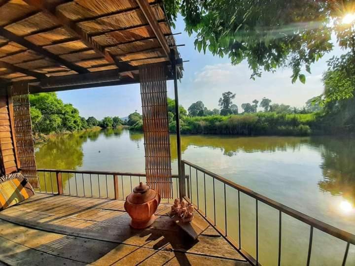 Rustic​ Charm​ Suphan​ Ban Tha Pong Eksteriør billede
