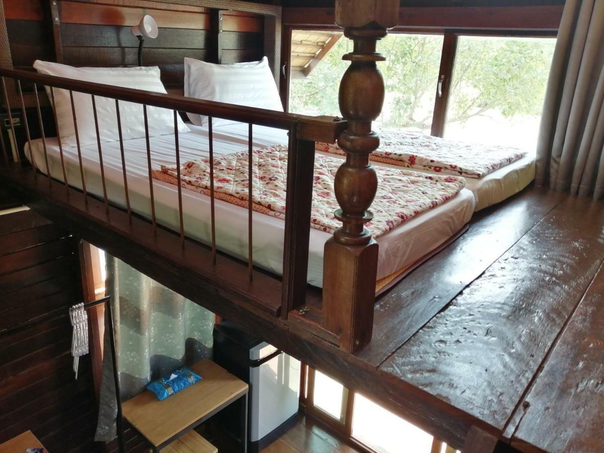 Rustic​ Charm​ Suphan​ Ban Tha Pong Eksteriør billede