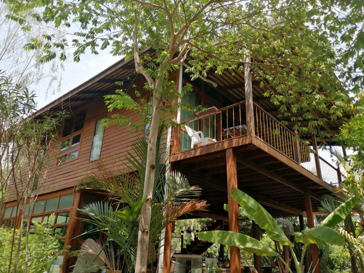 Rustic​ Charm​ Suphan​ Ban Tha Pong Eksteriør billede